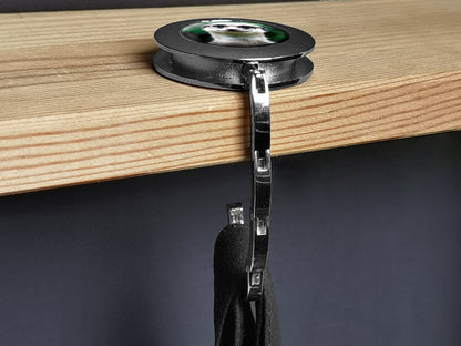 metALUm Taschenaufhänger Handtaschenhalter ERDMÄNNCHEN mit faltbarem Magnetverschluss #2601012