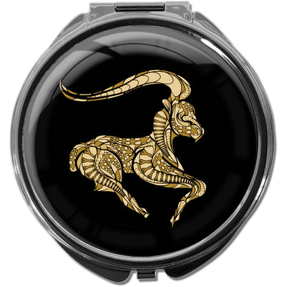 metALUm Pillendose mit Spiegel rund Metall 3 Fächer STERNZEICHEN STEINBOCK IN GOLD #1207